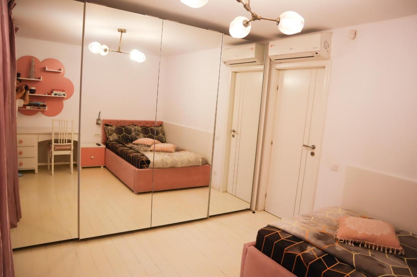 Central Apartament Bulevardul Decebal Bukares Bagian luar foto
